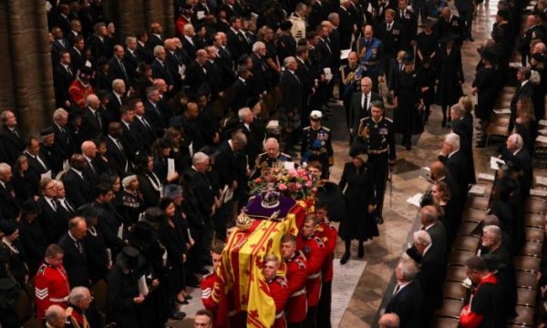Ceremonia e varrimit te Mbretëreshës – kaq kushtoi i gjithë organizimi me 2 mijë të ftuar