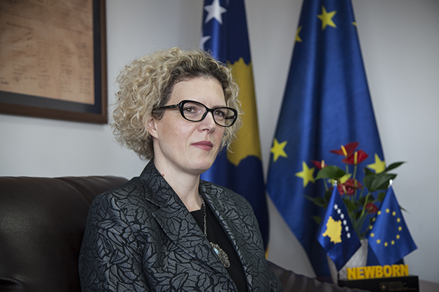 Ish-Ministrja e Integrimeve: Më 13 tetor  mund t’i hiqen vizat Kosovës