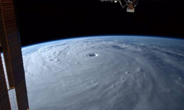 Tajfuni i fuqishëm që goditi Japoninë, shikoni si duket nga hapësira