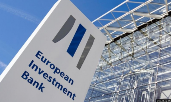 Banka Evropiane e Investimeve i jep Ukrainës 500 milionë euro