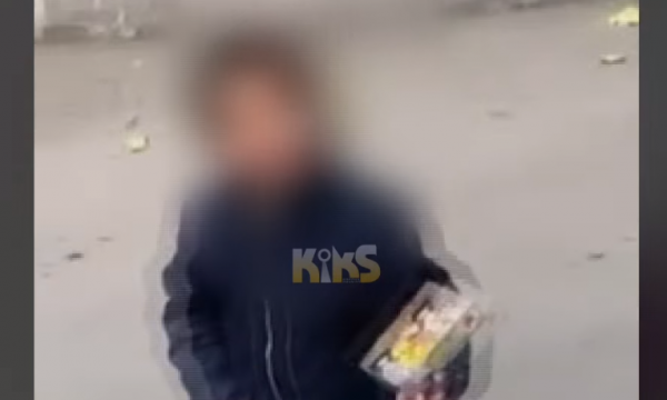 Videoja tronditëse: Policia nis hetimet në rastin ku një qytetar abuzon me vajzën e mitur në mes të rrugës