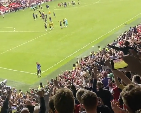 Tifozët e Arsenalit të dashuruar në Xhakën, veprimi i tyre pas ndeshjes flet shumë