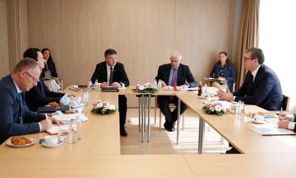 Spahiu: BE dhe ShBA optimiste se në 2023 do ketë marrëveshje finale mes Kosovës e Serbisë