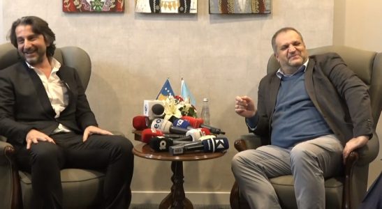 Shpend Ahmeti për tollovinë: Mos janë ardhë me i ndërru targat krejt kerret nga veriu