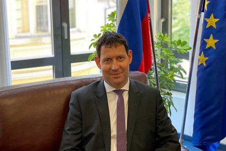 Diplomati slloven: Koha për marrëveshjen Kosovë-Serbi s’është e pakufizuar