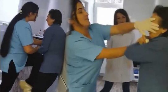 Lirohen infermieret e përfshira në rrahjen mizore të të moshuarës në Pejë