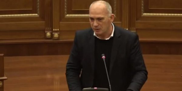 Humolli: Nuk do të jem pjesë e garës së 9 shkurtit