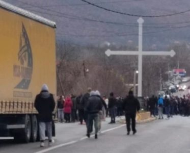 Reuters shkruan për situatën në veri të Kosovës