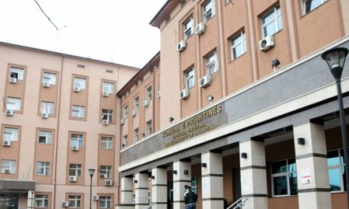 Nga një muaj paraburgim për tre zyrtarët e komunës së Prishtinës