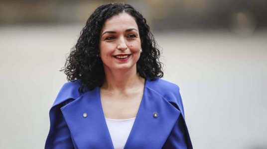 Osmani takohet sot me kreun e KE-së dhe me presidenten e Parlamentit Evropian