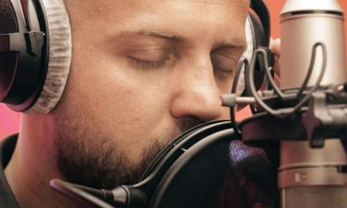 Dedikim për Kiarën për Shën Valentin, publikohet kënga e plotë e Luiz Ejllit (VIDEO)