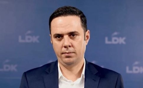 Nagavci ia bën ‘Like’ Abdixhikut në postimin ku e kritikoi Albin Kurtin për koeficientin