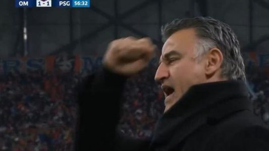 Ishte për bastore? Kamerat kapin momentin kur trajneri i PSG’së i ‘gëzohet’ golit të Marseille
