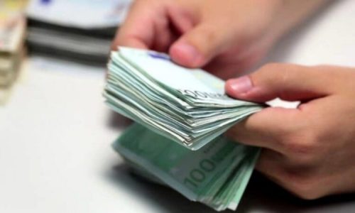 Si t’i llogaritni pagat me koeficientin 105 euro