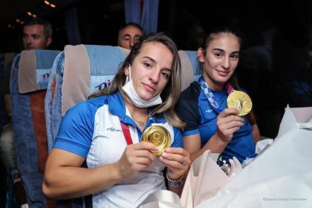 Vetëm pas pak – Nora Gjakova dhe Distria Krasniqi luftojnë për medaljet e arta në Tbilisi