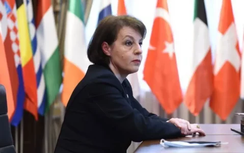 Një shkelje tjetër e Donika Gërvalles, burrë e grua i dërgon në mision konsullor në Gjermani (Dokument)