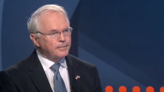 Hill në Hagë: Vështirë të gjendej dikush me autoritet që të fliste në emër të palës shqiptare