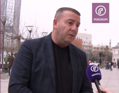 Gazetari Ridvan Berisha: Vjosa Osmani dhe Albin Kurti janë kthyer në pula, mozomokeq, mos kofsha në lëkurën e tyre