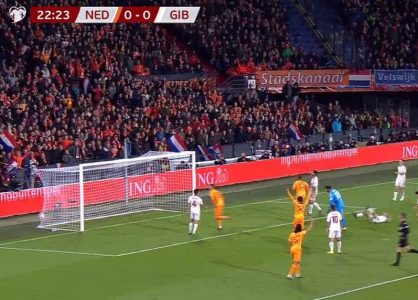 Vjen goli i parë për Holandën, Depay e çon topin në rrjetë