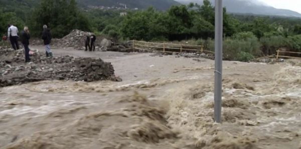 IHMK paralajmëron vërshime të mundshme në disa vende të Kosovës