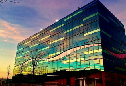 “Ishte akt terrorist” – Top Channel lëshon deklaratë pas sulmit me kallashnikov