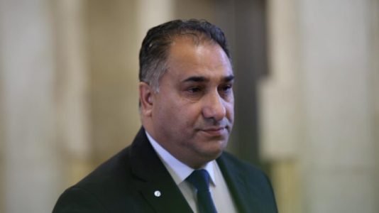 Kinolli: Kemi 8 vota nga grupi multientik për Glauk Konjufcën