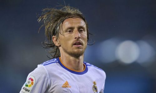 “Alarmohet” Real Madrid: Modric pëson dëmtim dhe rrezikon ndeshjen ndaj Manchester City