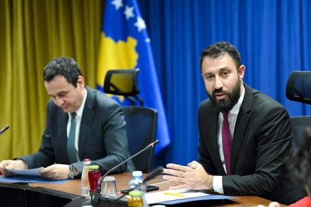 Cilat janë hapat që duhet të merren për ta jetësuar peticionin për largimin e kryetarëve në veri – tregon Elbert Krasniqi