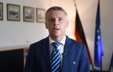 Ambasadori gjerman thirrje për përmbajtje, përsërit deklaratën e QUINT-it