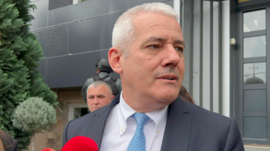 Sveçla pas takimit me kryetarin e Leposaviqit: Do t’i tejkalojmë të gjitha vështirësitë