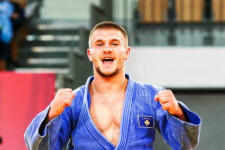 Akuzat për veprën “dhunë në familje”, Gjykata merr vendim pë Akil Gjakovën