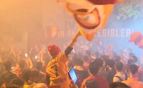 Festë e madhe në Stamboll – mijëra tifozë festojnë titullin kampion të Galatasaray