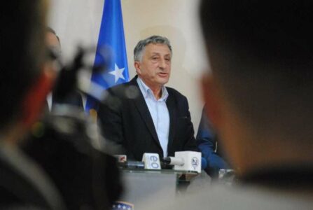 Jasharaj i reagon Osmanit: SBAShK nuk ka shënime nga terreni se gjendja në shkollat tona është kaq e mjerë!