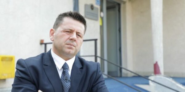 Deputeti Berisha i drejtohet VV-së: Kujna po i folni për patriotizëm bre?