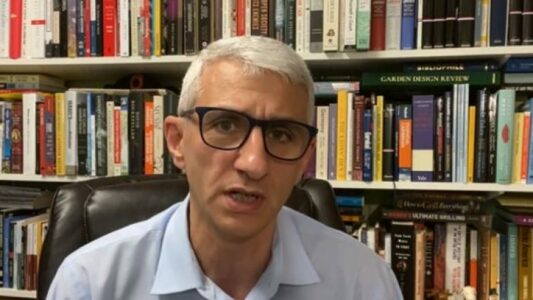 Uk Lushi kritikon Vjosa Osmanin: Mos e përdorni Amerikën për fushatë presidenciale – Kosova do bënte mirë ta zgjidhte Thaçin president