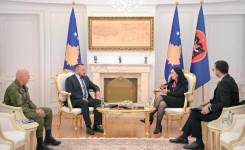 Osmani takon Maqedoncin dhe Jasharin, diskutuan veprimet armiqësore të Serbisë ndaj Kosovës