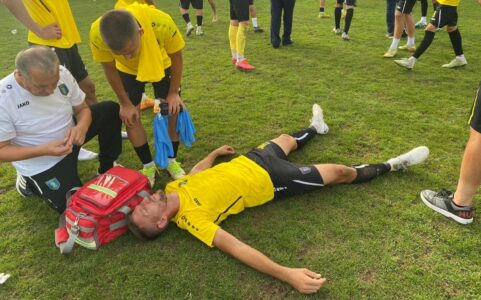 E turpshme, sulmohet futbollisti Liridon Fetahaj, mbetet i shtrirë në fushë