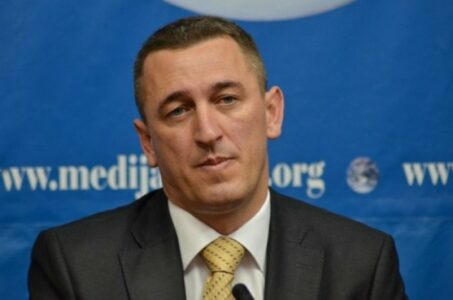 Rashiq mbështetet te Kushtetuesja: Kuvendi nuk është konstituuar, pres masë të përkohshme nga Gjykata