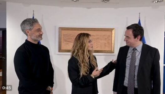 Taika Waititi: Në Prishtinë po ndihem si në shtëpi