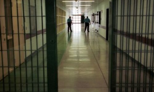 Vdes një i paraburgosur në Qendrën Korrektuese në Prishtinë, ShKK: Autopsia do të përcaktojë shkakun