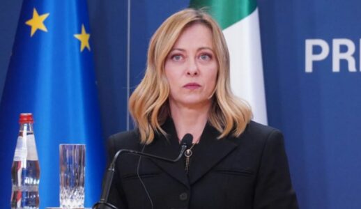 Meloni takohet me Vuçiqin në Beograd, bisedojnë për dialogun