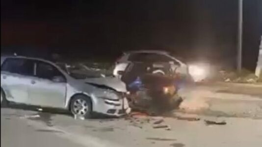 Dy të lënduar në një aksident në Lluzhan të Podujevës