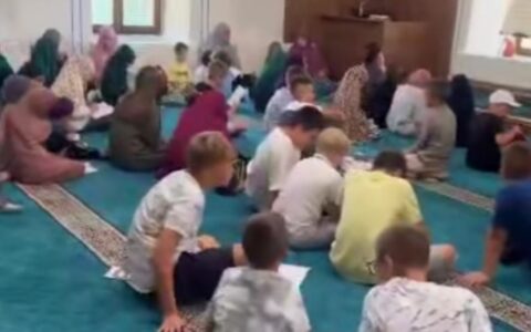 Denoncohet një xhami në Kosovë, dyshohet se fëmijëve u mësohet Wahabizmi