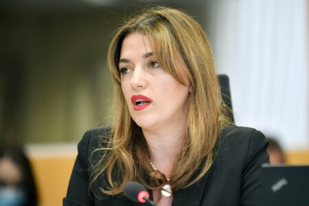 ​Haxhiu: Anëtarësimi në Këshillin e Europës e hap rrugën për padi për gjenocid ndaj Serbisë