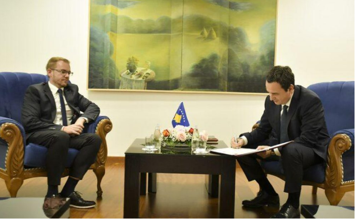 Skandal: Zv.ministri Vokrri e quan familjen e Skënderbeut “pravosllave”