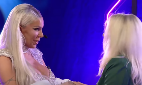 Nëna befason Edonën në natën finale