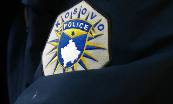 IKP rekomandon suspendimin e një rreshteri policor, e teproi me përdorimin e forcës ndaj një qytetari