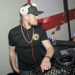 Ky është Dj i njohur kosovar që mbeti i vdekur si pasojë e aksidentit me Ferrari në Itali