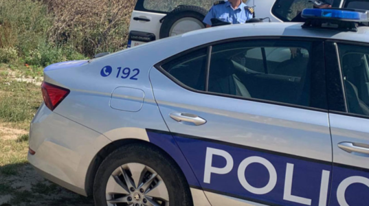Tre të arrestuar për “Vrasje në tentativë” në Gjakovë