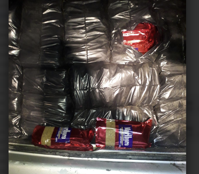 Në Kosovë mungesë, ‘lulëzon’ kontrabanda me marlboro, policia sekuestron 500 kg duhan